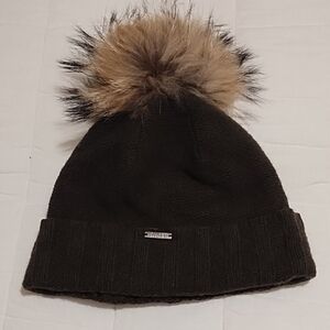 FROST Cashmere Black Knit Hat with Faux Fur Pom